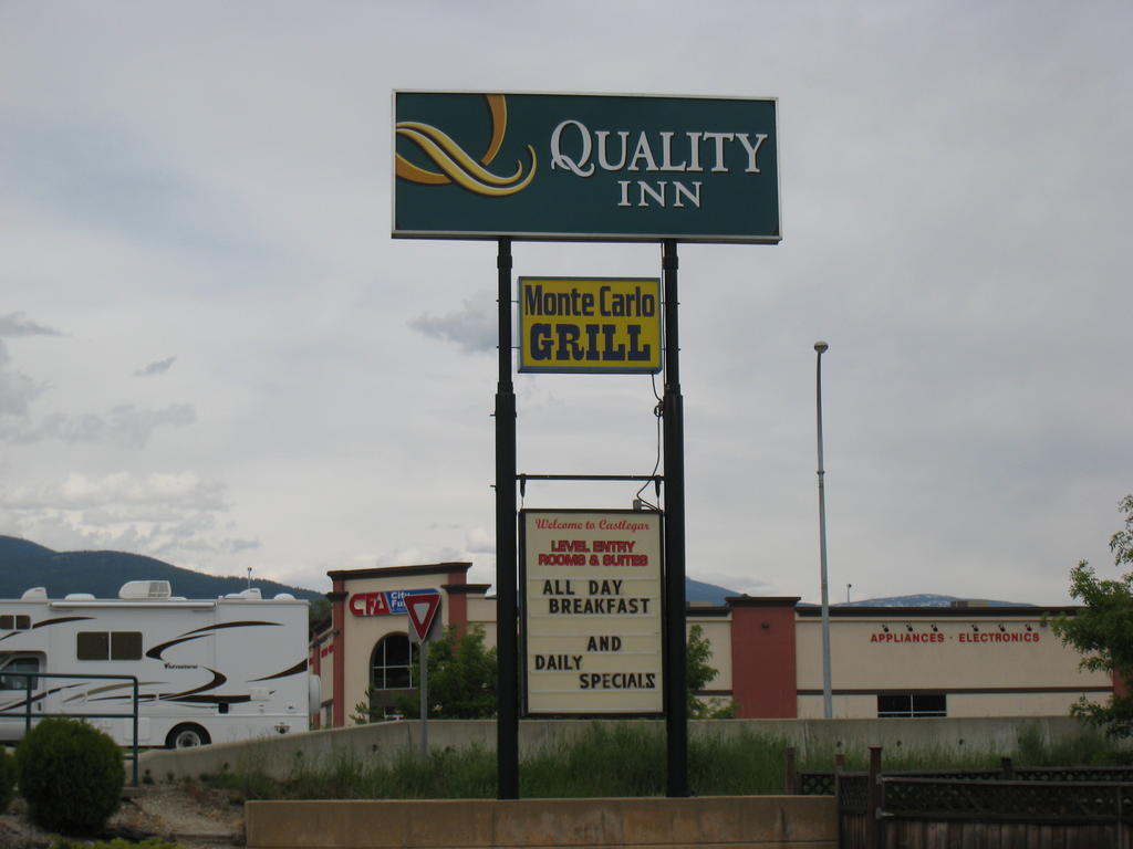 Canadas Best Value Inn & Suites-Castlegar Exterior photo